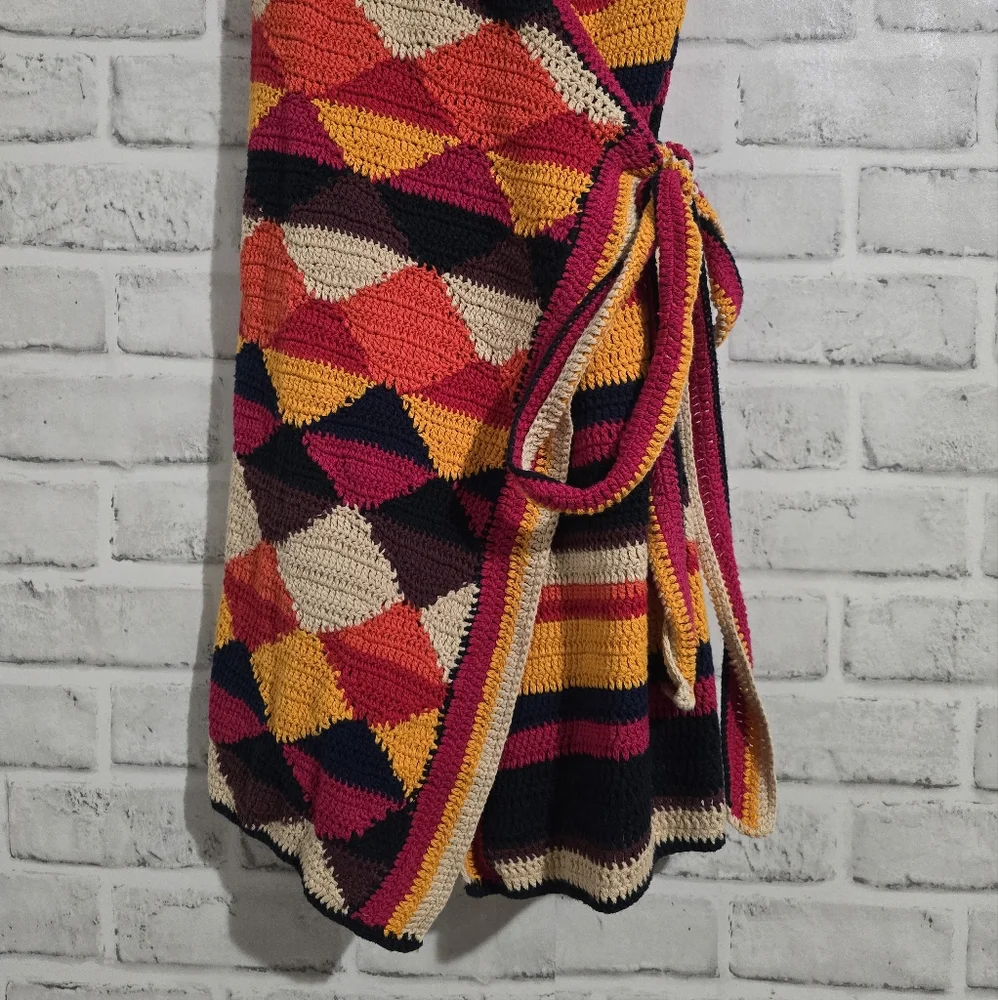 EUC Farm Rio Crochet Wrap Dress Multi size M - Picture 6 of 9